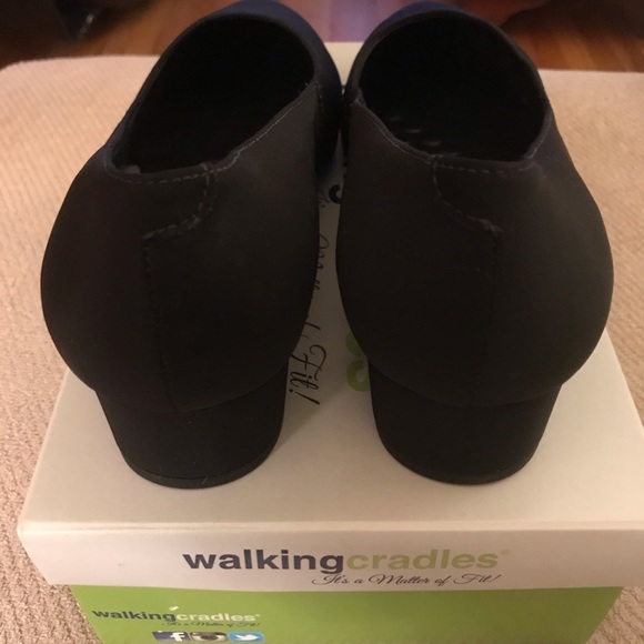 Walking Cradles Woman’s Shoes - Picture 6 of 10